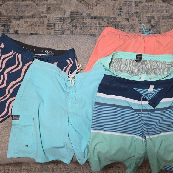 4 Pairs Of XL/36W Designer Colorful Men's Swim Trunks Set (Read Description Pls) - Picture 1 of 5